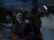 extant_StarTrek_VOY_7x11-Shattered_0858.jpg