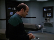 Filename=extant_StarTrek_VOY_7x11-Shattered_0875.jpg
Filesize=124KiB
Dimensions=1200x900
Date added=Jan 14, 2020 extant_StarTrek_VOY_7x11-Shattered_0875.jpg