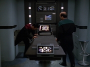 Filename=extant_StarTrek_VOY_7x11-Shattered_0893.jpg
Filesize=156KiB
Dimensions=1200x900
Date added=Jan 14, 2020 extant_StarTrek_VOY_7x11-Shattered_0893.jpg