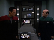 Filename=extant_StarTrek_VOY_7x11-Shattered_0906.jpg
Filesize=139KiB
Dimensions=1200x900
Date added=Jan 14, 2020 extant_StarTrek_VOY_7x11-Shattered_0906.jpg
