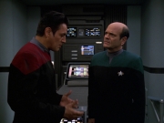 Filename=extant_StarTrek_VOY_7x11-Shattered_0913.jpg
Filesize=138KiB
Dimensions=1200x900
Date added=Jan 14, 2020 extant_StarTrek_VOY_7x11-Shattered_0913.jpg