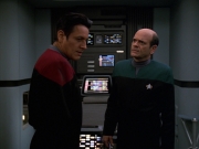 Filename=extant_StarTrek_VOY_7x11-Shattered_0945.jpg
Filesize=134KiB
Dimensions=1200x900
Date added=Jan 14, 2020 extant_StarTrek_VOY_7x11-Shattered_0945.jpg