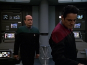 extant_StarTrek_VOY_7x11-Shattered_0948.jpg