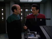 Filename=extant_StarTrek_VOY_7x11-Shattered_0956.jpg
Filesize=146KiB
Dimensions=1200x900
Date added=Jan 14, 2020 extant_StarTrek_VOY_7x11-Shattered_0956.jpg