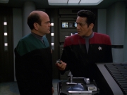 Filename=extant_StarTrek_VOY_7x11-Shattered_0957.jpg
Filesize=143KiB
Dimensions=1200x900
Date added=Jan 14, 2020 extant_StarTrek_VOY_7x11-Shattered_0957.jpg