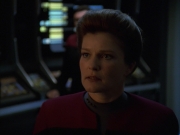 extant_StarTrek_VOY_7x11-Shattered_1052.jpg