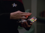extant_StarTrek_VOY_7x11-Shattered_1075.jpg