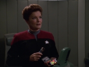 extant_StarTrek_VOY_7x11-Shattered_1115.jpg