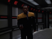 extant_StarTrek_VOY_7x11-Shattered_1152.jpg