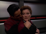 extant_StarTrek_VOY_7x11-Shattered_1182.jpg