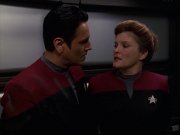 extant_StarTrek_VOY_7x11-Shattered_1198.jpg