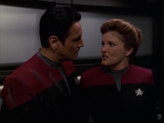 extant_StarTrek_VOY_7x11-Shattered_1205.jpg