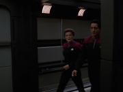 extant_StarTrek_VOY_7x11-Shattered_1216.jpg