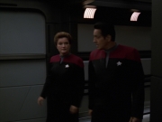 extant_StarTrek_VOY_7x11-Shattered_1217.jpg