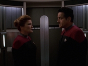 extant_StarTrek_VOY_7x11-Shattered_1239.jpg