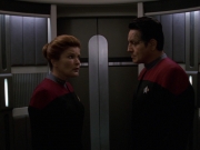 extant_StarTrek_VOY_7x11-Shattered_1241.jpg