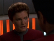 extant_StarTrek_VOY_7x11-Shattered_1249.jpg