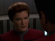 extant_StarTrek_VOY_7x11-Shattered_1250.jpg