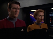 extant_StarTrek_VOY_7x11-Shattered_1364.jpg