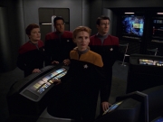 extant_StarTrek_VOY_7x11-Shattered_1415.jpg
