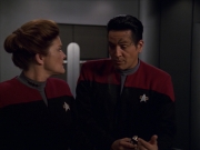 extant_StarTrek_VOY_7x11-Shattered_1421.jpg