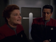 extant_StarTrek_VOY_7x11-Shattered_1427.jpg
