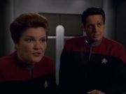 extant_StarTrek_VOY_7x11-Shattered_1434.jpg