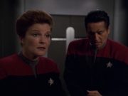 extant_StarTrek_VOY_7x11-Shattered_1451.jpg
