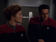 extant_StarTrek_VOY_7x11-Shattered_1453.jpg