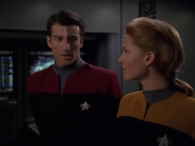extant_StarTrek_VOY_7x11-Shattered_1458.jpg