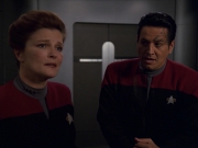 extant_StarTrek_VOY_7x11-Shattered_1464.jpg