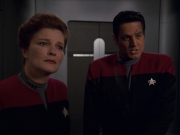 extant_StarTrek_VOY_7x11-Shattered_1474.jpg
