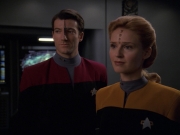extant_StarTrek_VOY_7x11-Shattered_1482.jpg