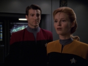 extant_StarTrek_VOY_7x11-Shattered_1487.jpg