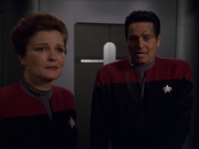extant_StarTrek_VOY_7x11-Shattered_1492.jpg