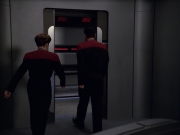 extant_StarTrek_VOY_7x11-Shattered_1515.jpg