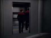 extant_StarTrek_VOY_7x11-Shattered_1517.jpg