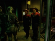 extant_StarTrek_VOY_7x11-Shattered_1549.jpg