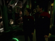 extant_StarTrek_VOY_7x11-Shattered_1557.jpg
