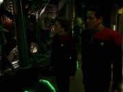 extant_StarTrek_VOY_7x11-Shattered_1558.jpg