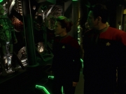 extant_StarTrek_VOY_7x11-Shattered_1559.jpg