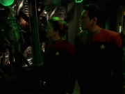 extant_StarTrek_VOY_7x11-Shattered_1560.jpg
