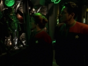 extant_StarTrek_VOY_7x11-Shattered_1561.jpg