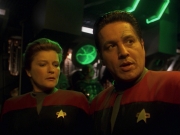 extant_StarTrek_VOY_7x11-Shattered_1567.jpg