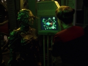 extant_StarTrek_VOY_7x11-Shattered_1615.jpg