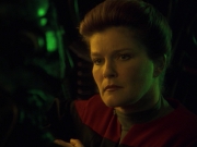 extant_StarTrek_VOY_7x11-Shattered_1631.jpg
