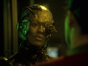 extant_StarTrek_VOY_7x11-Shattered_1632.jpg
