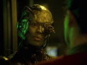 extant_StarTrek_VOY_7x11-Shattered_1633.jpg