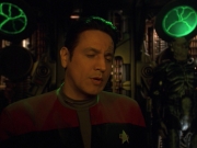 extant_StarTrek_VOY_7x11-Shattered_1636.jpg