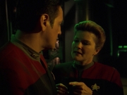 extant_StarTrek_VOY_7x11-Shattered_1658.jpg